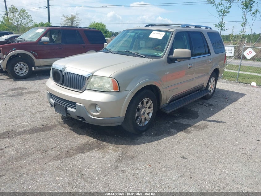 2004 Lincoln Navigator