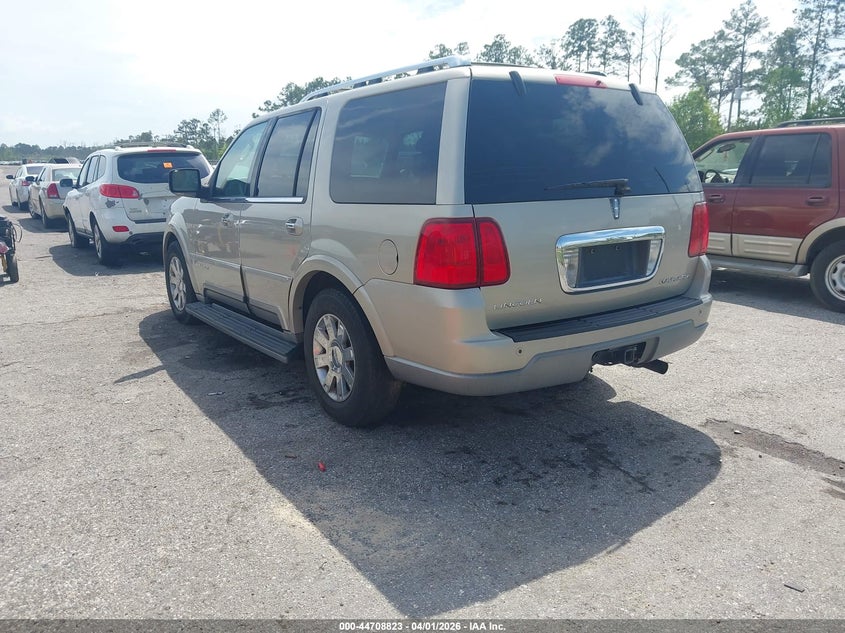 2004 Lincoln Navigator