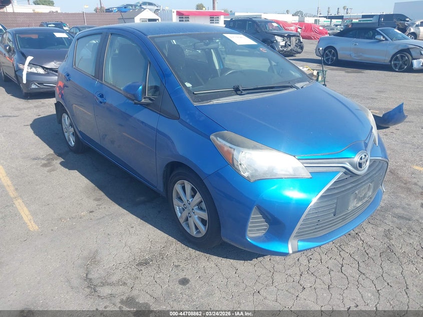 2015 TOYOTA YARIS LE