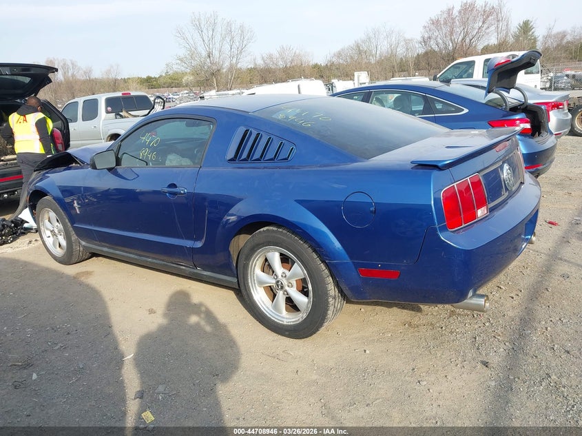 2007 Ford Mustang V6 Deluxe/V6 Premium