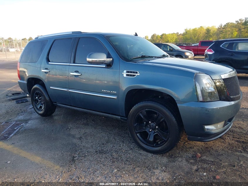 2010 Cadillac Escalade Premium