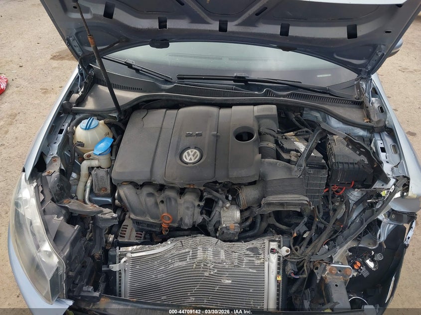 2010 Volkswagen Golf 2-Door VIN: WVWBB7AJXAW287798 Lot: 44709142