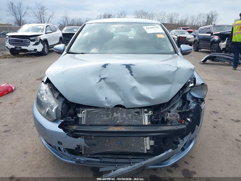 2010 Volkswagen Golf 2-Door VIN: WVWBB7AJXAW287798 Lot: 44709142