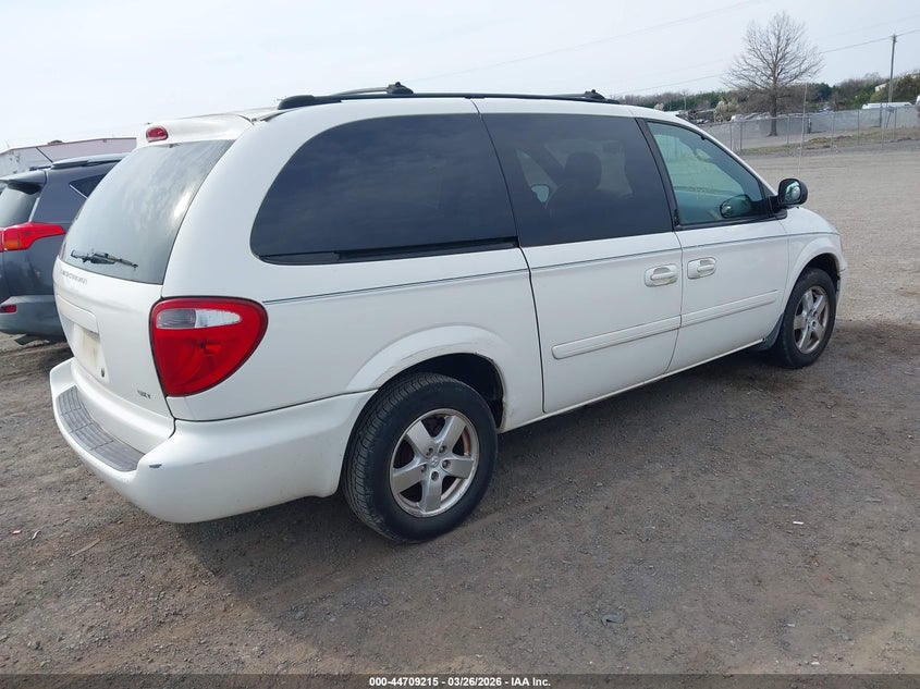 2005 Dodge Grand Caravan Sxt