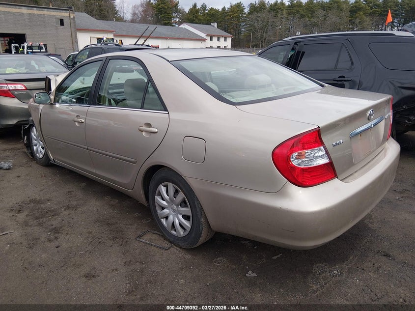 2004 Toyota Camry Le