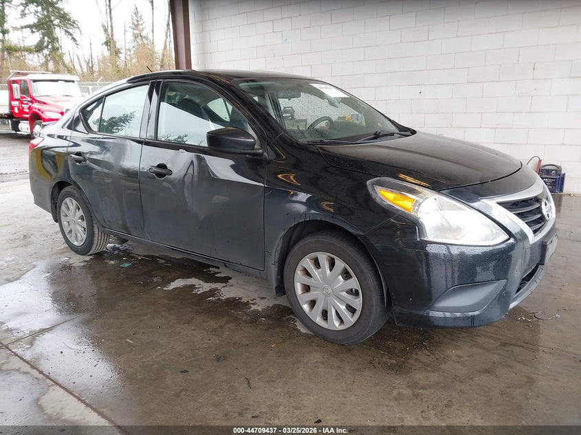 2017 Nissan Versa 1.6 S+