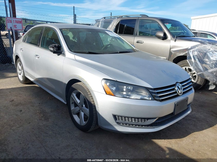 2012 Volkswagen Passat 2.5L Se