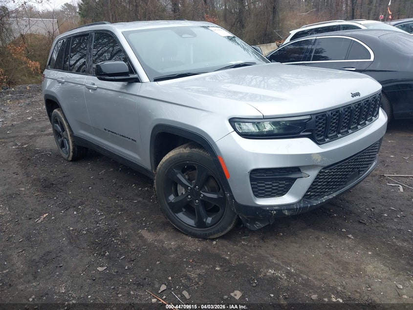 2023 Jeep Grand Cherokee Altitude 4X2