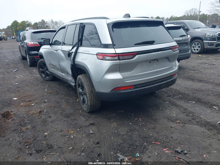 2023 Jeep Grand Cherokee Altitude 4X2