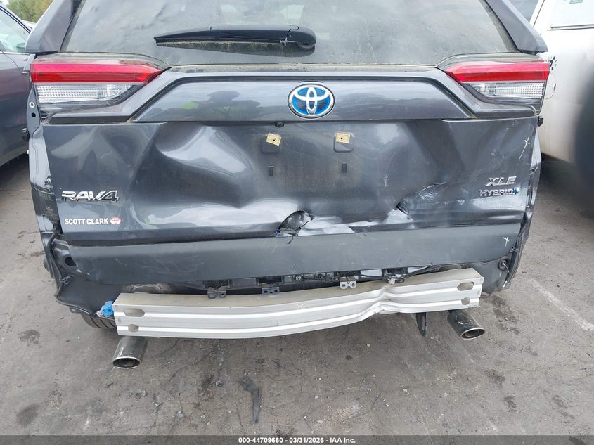 TOYOTA RAV4 HYBRID - zdjęcie 18