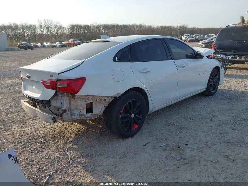 2018 CHEVROLET MALIBU auction photo 4