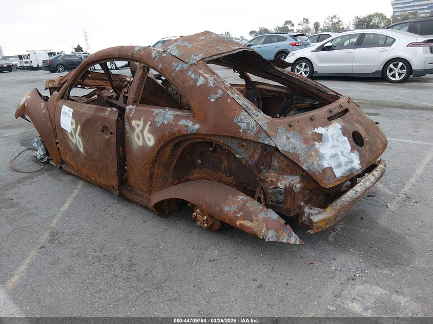 VOLKSWAGEN BEETLE 2016 VIN 3VWJ17AT2GM616872