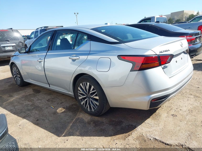 AtlanticExpress - Nissan Altima