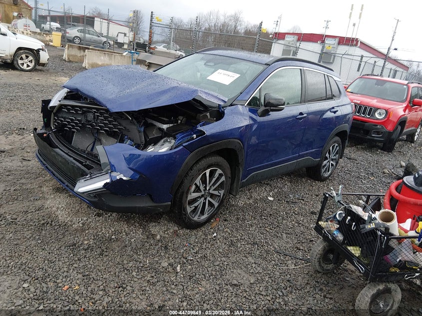 2025 Toyota Corolla Cross Xle