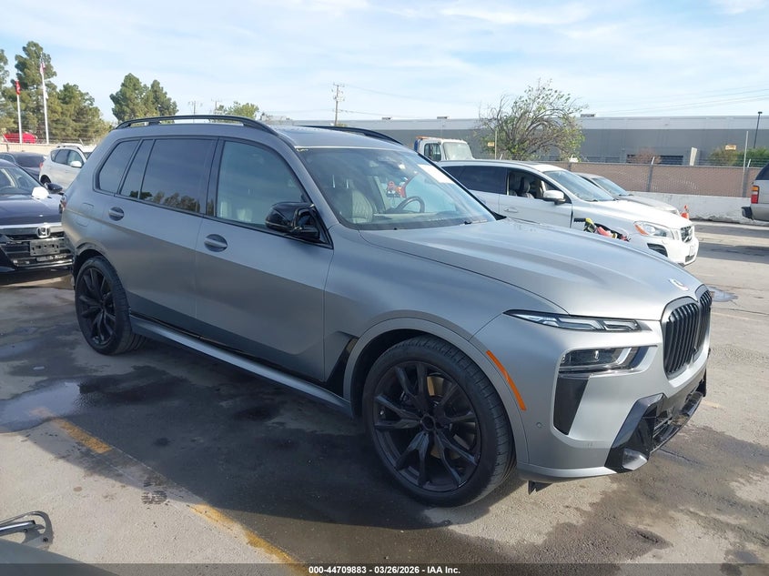 2023 BMW X7 M60I