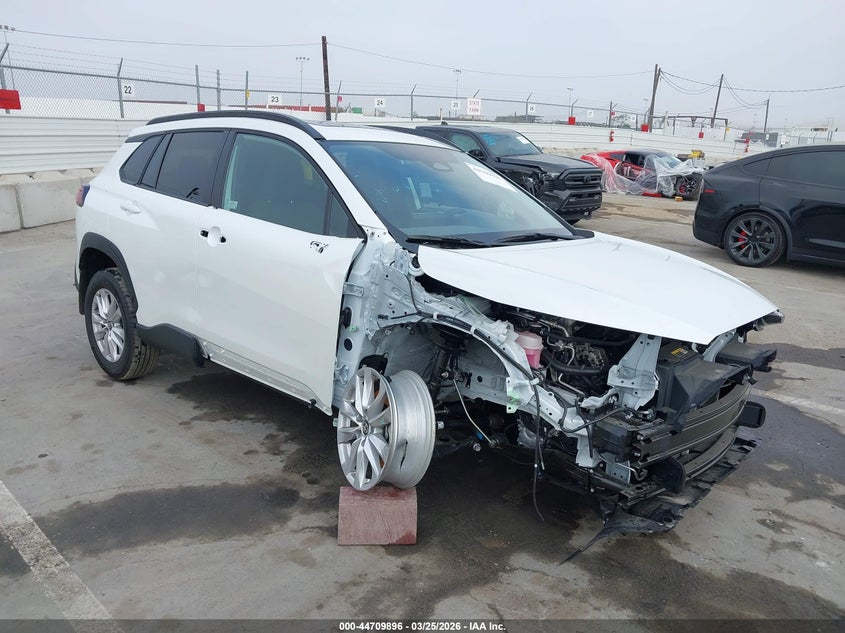 2026 Toyota Corolla Cross Le