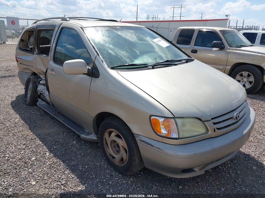 2003 Toyota Sienna Le