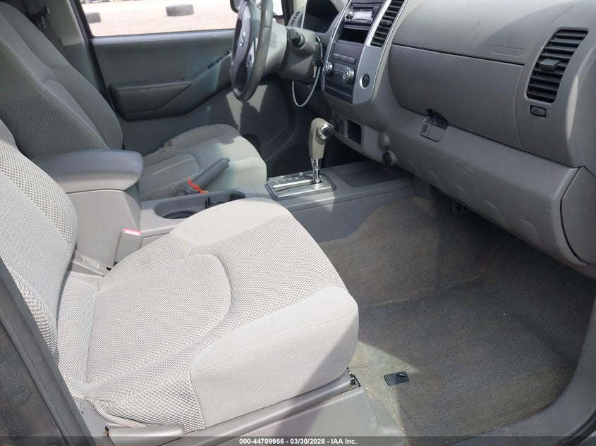 2009 Nissan Frontier Se