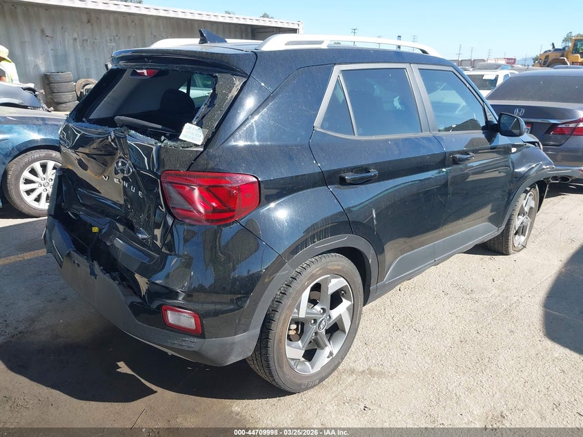 2021 Hyundai Venue Sel