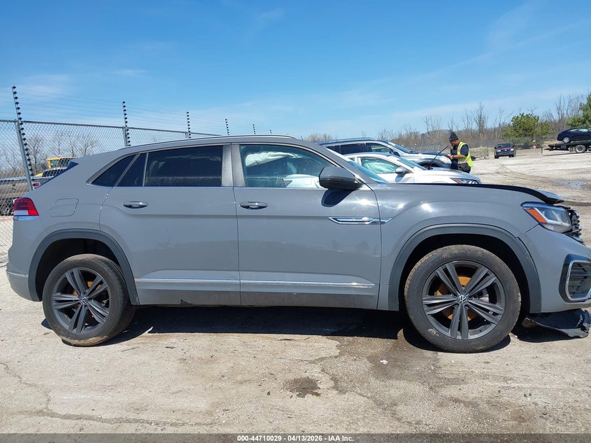 2020 Volkswagen Atlas Cross Sport 3.6L V6 Se W/Technology/3.6L V6 Se W/Technology R-Line VIN: 1V26E2CA0LC222454 Lot: 44710029