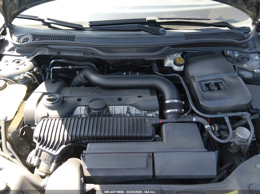 2011 Volvo S40 T5/T5 R-Design VIN: YV1672MS5B2535047 Lot: 44710060