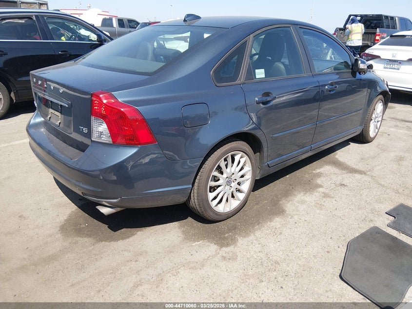 2011 Volvo S40 T5/T5 R-Design