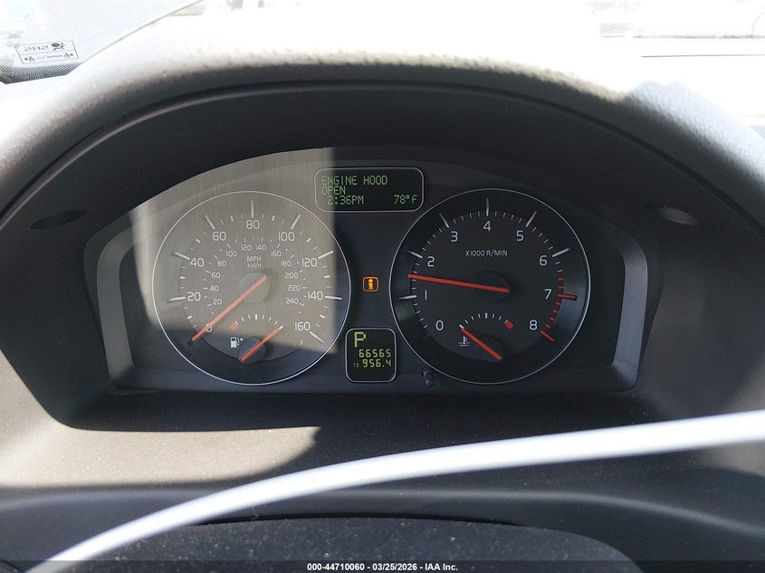 2011 Volvo S40 T5/T5 R-Design VIN: YV1672MS5B2535047 Lot: 44710060