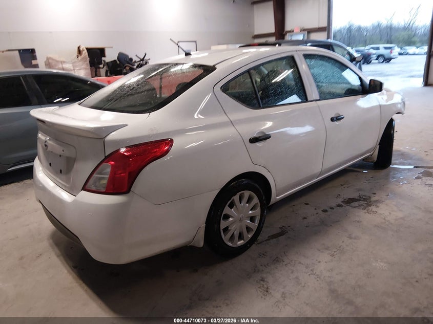 2018 Nissan Versa 1.6 S+