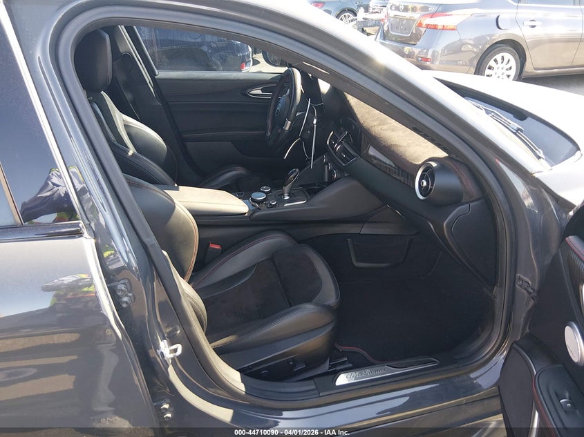 2018 Alfa Romeo Giulia Quadrifoglio Rwd