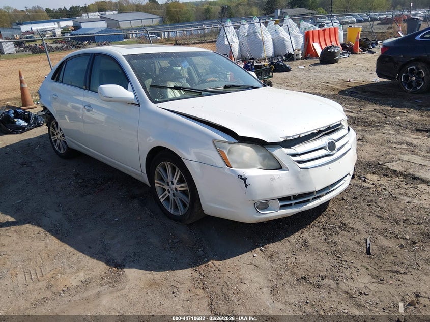 2005 Toyota Avalon Limited