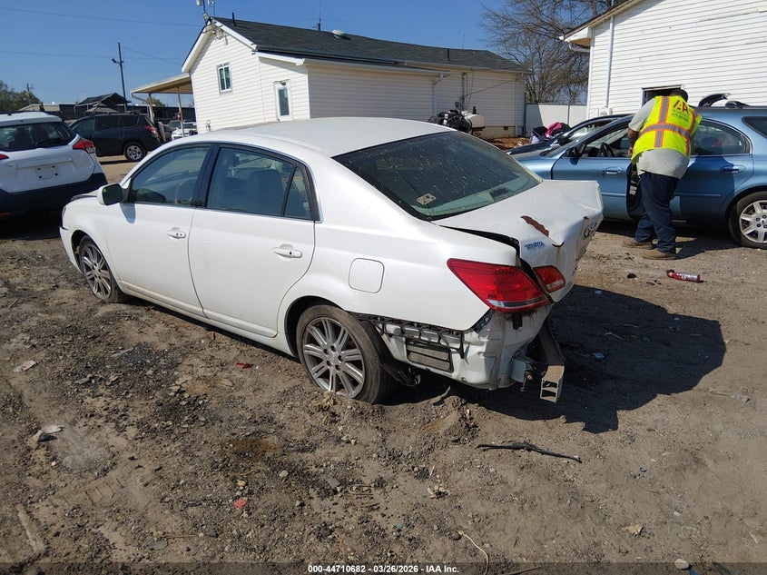 2005 Toyota Avalon Limited