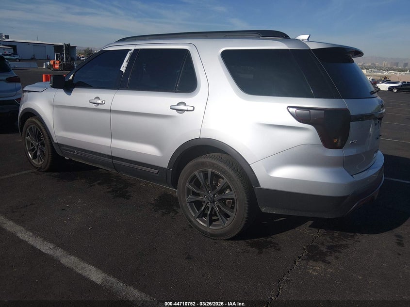 Vin: 1fm5k7d89hga27642, lot: 45207883, ford explorer xlt 20173