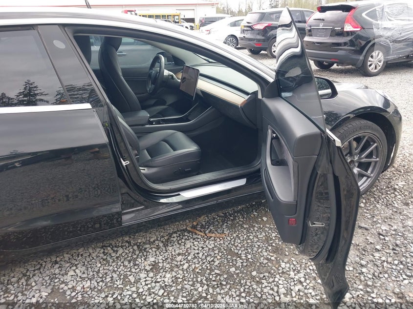 2018 Tesla Model 3 Long Range/Mid Range