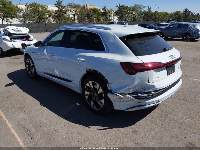 2022 Audi E-Tron Premium Plus Quattro