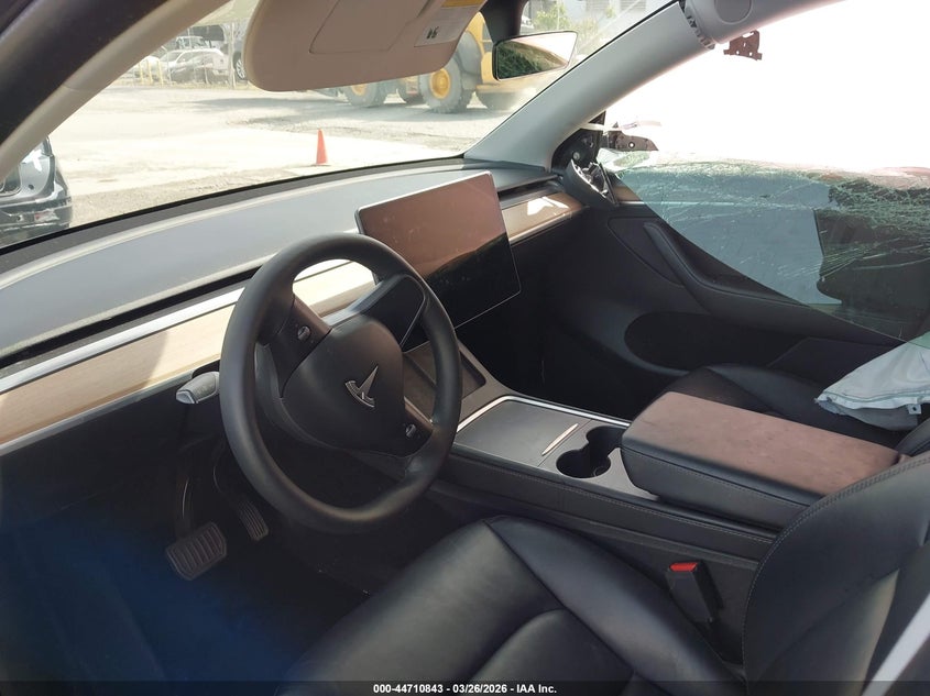 2022 Tesla Model Y Long Range Dual Motor All-Wheel Drive