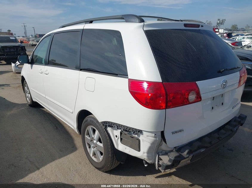 2007 Toyota Sienna Le