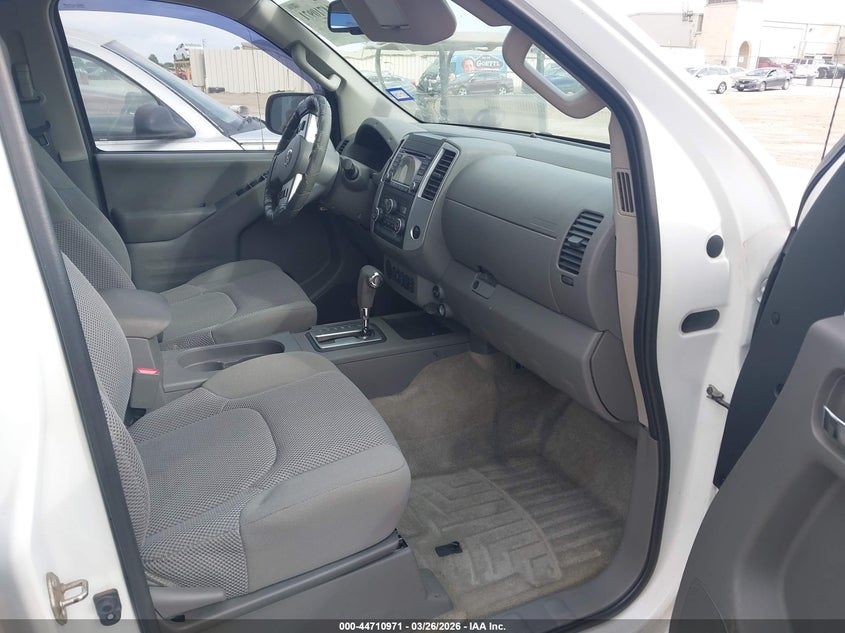 2017 Nissan Frontier Sv