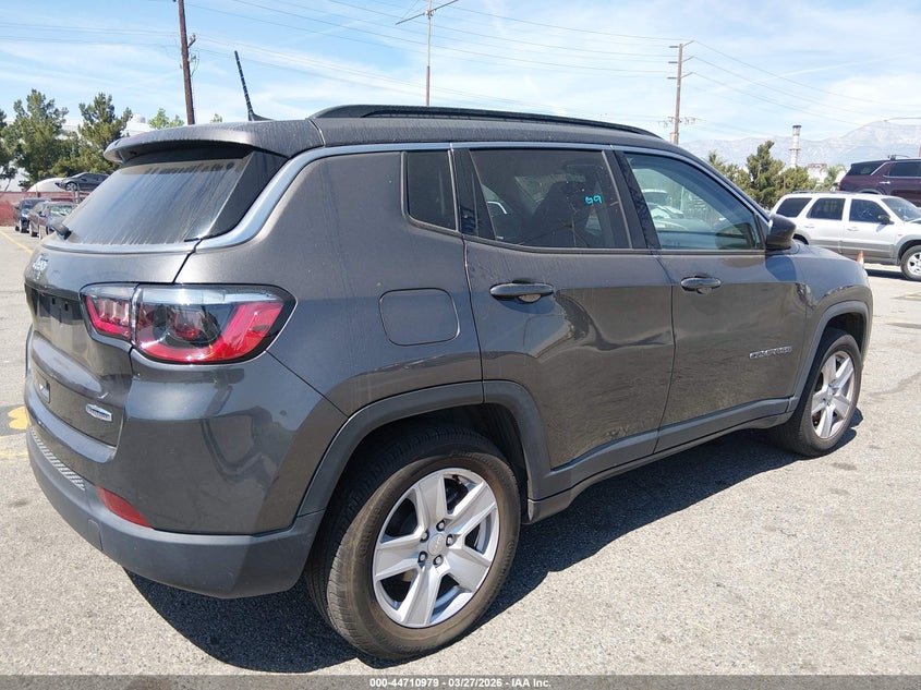 2022 Jeep Compass Latitude Fwd