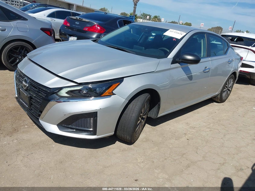 2024 Nissan Altima Sv Fwd