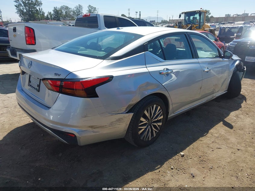 2024 Nissan Altima Sv Fwd