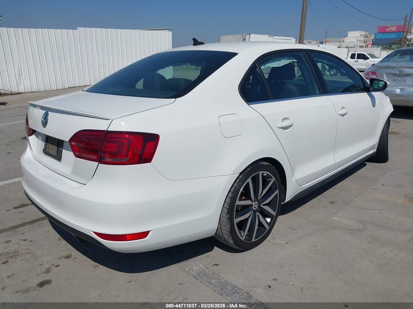 2014 Volkswagen Jetta Gli/Gli Autobahn/Gli Autobahn W/Nav/Gli Edition 30/Gli Edition 30 W/Nav