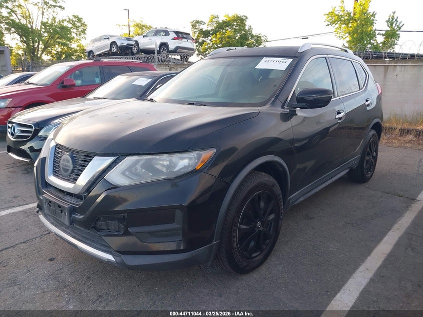 2018 Nissan Rogue Sv