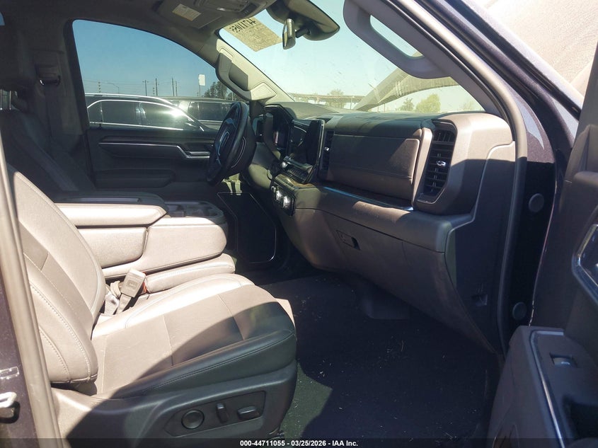 2025 GMC Sierra 1500 4Wd Short Box Slt