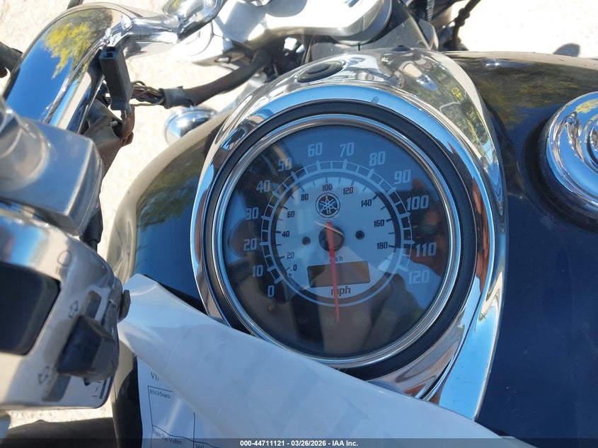 2004 Yamaha Xvs1100 A VIN: JYAVP11E24A057507 Lot: 44711121