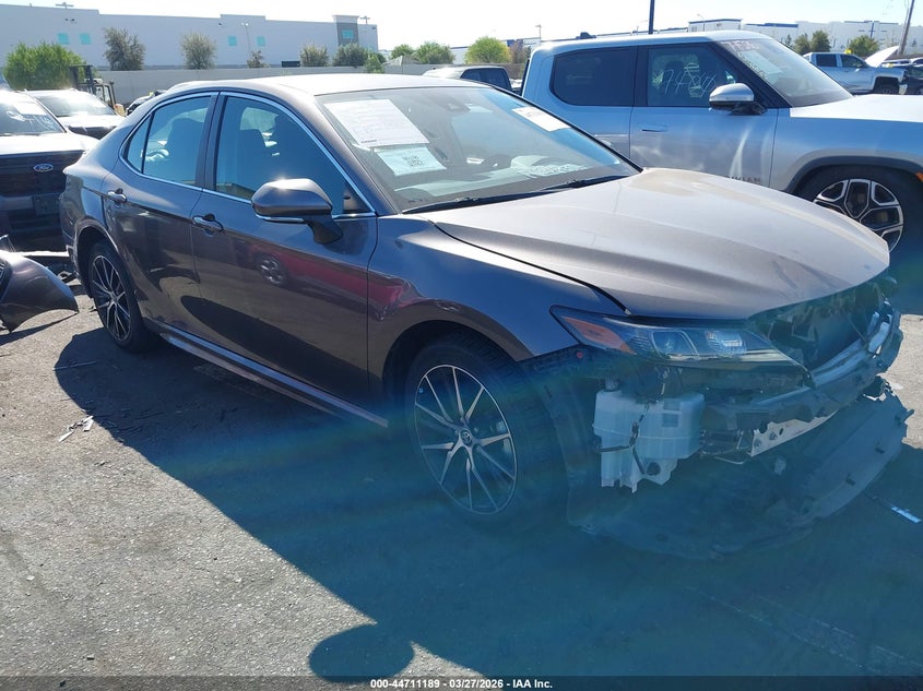 2023 Toyota Camry Se Hybrid