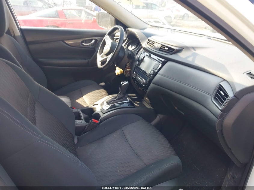 2018 Nissan Rogue Sv