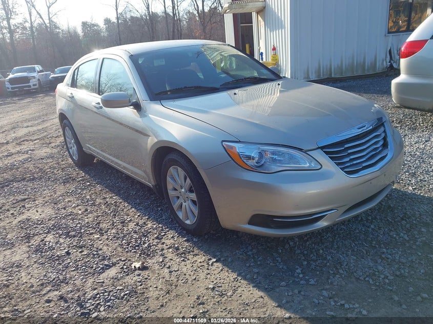 2013 Chrysler 200 Touring