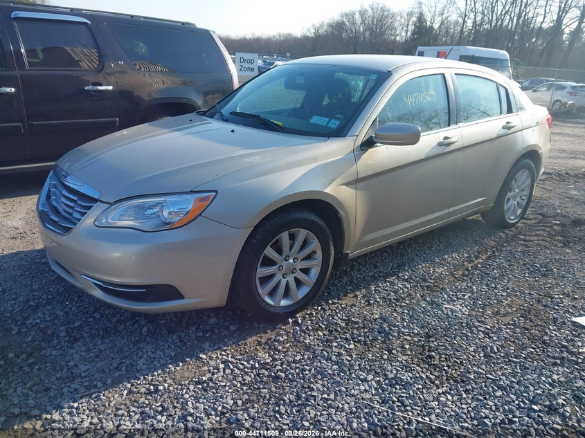 2013 Chrysler 200 Touring