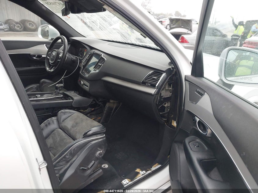 2018 Volvo Xc90 T5 R-Design 5P