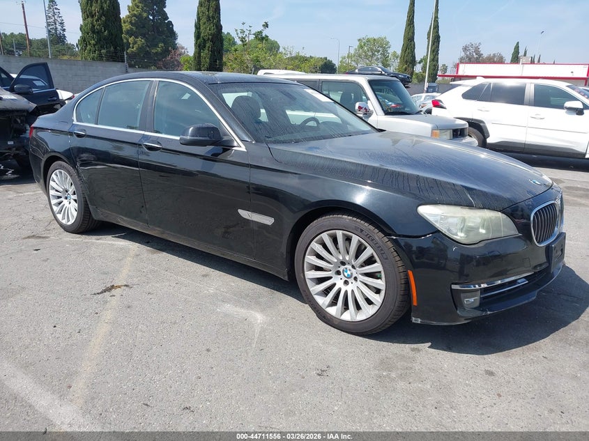 2013 BMW 740I